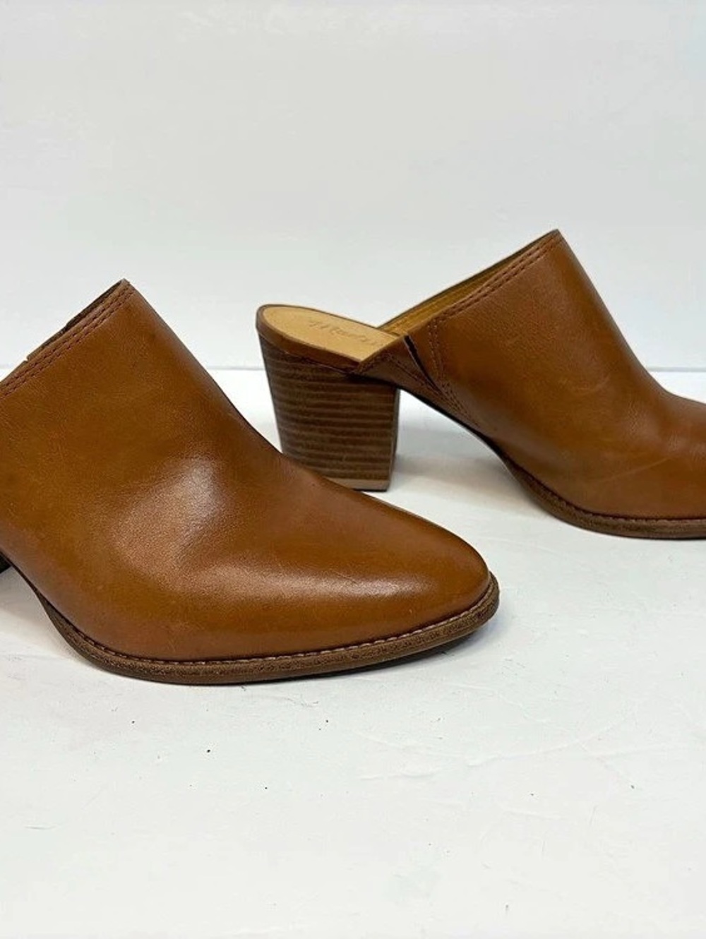 Madewell J8560 Leather Mules in Brown US 7